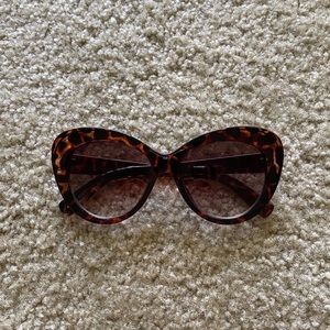 BOGO New Tortoise Oversized Chunky Cat Eye